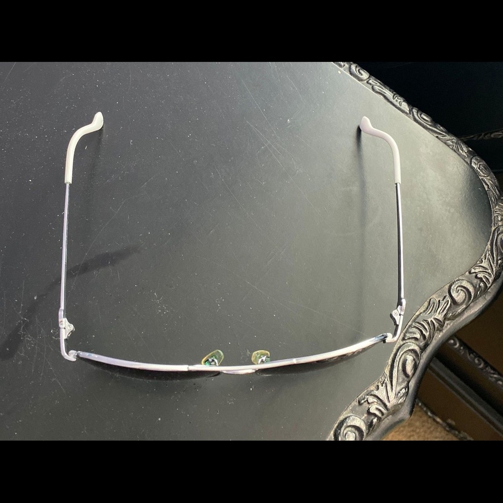 Aviator sunglasses